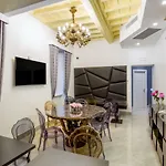 Gcf Luxury Suites, Guest House